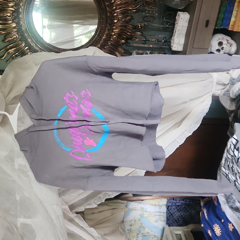 S doughnuts and deadlifts crop hoodie